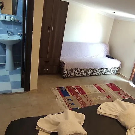 Sah Hotel 2*