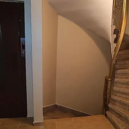 Sah Hotel